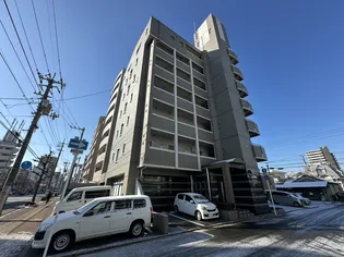 ヴィラ惠飛須【5階】の外観