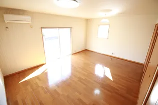 プリヴェール新浜【1階】の外観