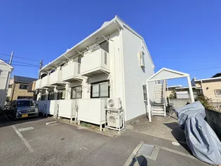 ロイヤルハイム【1階】の外観