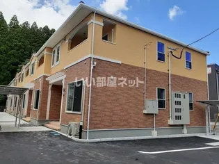 SUNLIT LAURELの画像