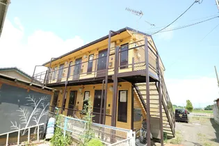 ホワイトスクエア【1階】の外観