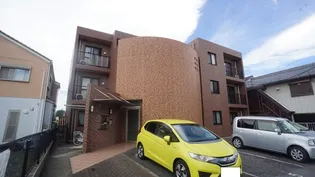 PROUD【3階】の外観