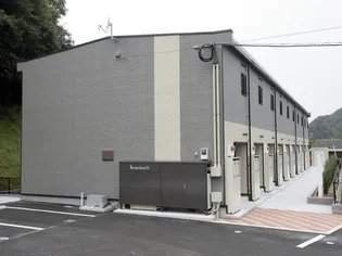 レオパレスヌーボフカサカIII【2階】の外観