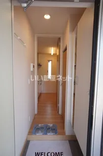 インペリアル【1階】の玄関