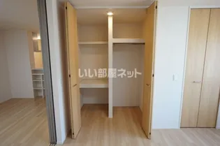 インペリアル【1階】の内装