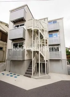 東京都新宿区四谷4【アパート】の外観