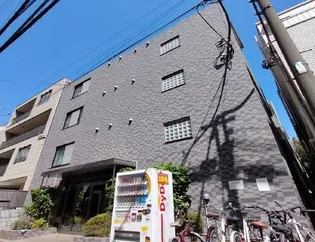 東京都新宿区四谷4【マンション】の外観