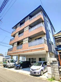 クローバー南川添【3階】の外観