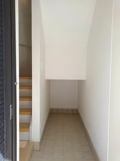 エクセレント【3階】の玄関