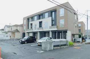 ヴィラ・ロイヤルI【1階】の外観