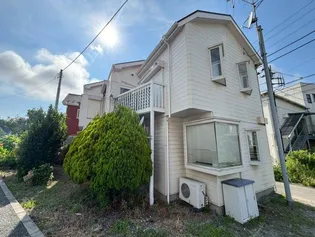 サニーコート葉山【1階】の外観