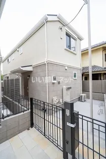 東京都新宿区西落合3【一戸建】の外観