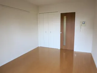 東京都世田谷区瀬田5【マンション】の外観