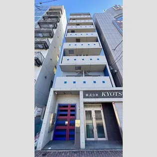 K Azur【5階】の外観