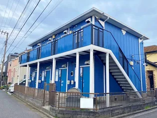 神奈川県横浜市金沢区六浦1【アパート】の外観