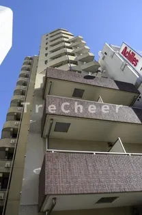 東京都新宿区大京町【マンション】の外観