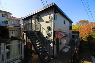 クロノス南大谷【1階】の外観