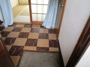 東京都中野区本町4【アパート】の間取り