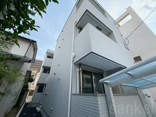 岡山県岡山市北区清輝橋1【アパート】の外観