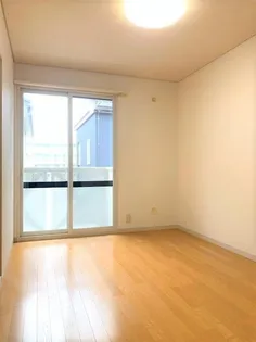 フレグランス緑丘B【1階】の居間