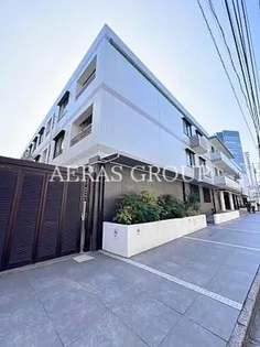 カルパティア市ヶ谷【3階】の外観