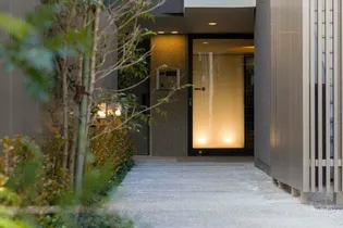 東京都台東区雷門1【マンション】の外観