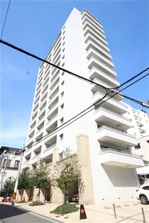 ドゥーエ谷町【9階】の外観