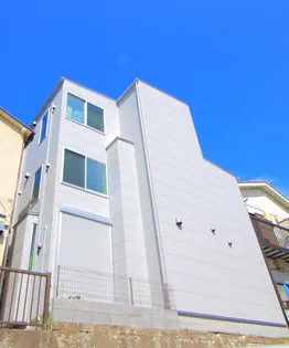 サンドリオンII【3階】の外観