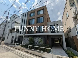 東京都世田谷区下馬1【マンション】の外観