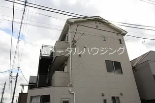 東京都世田谷区下馬4【アパート】の外観