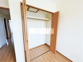 スターウェーブ千代崎【2階】の内装