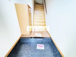 スターウェーブ千代崎【2階】の玄関