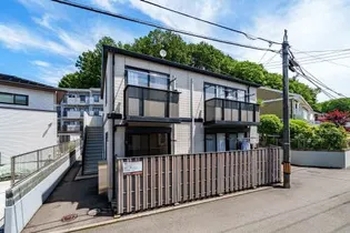 フローラルS【1階】の外観