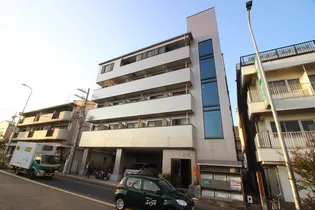 ムー1番館【1階】の外観