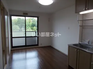 ニューソシア A棟【2階】の居間