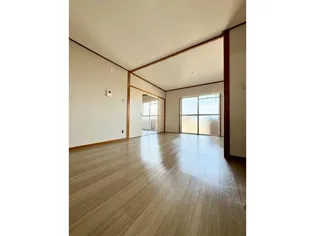 キャピターレ【3階】の居間