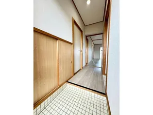 キャピターレ【3階】の玄関