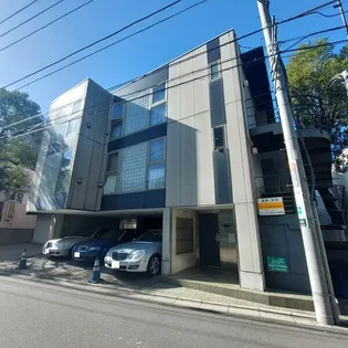 東京都世田谷区上北沢5【マンション】の外観