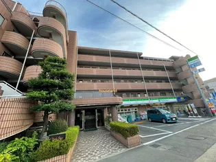 東京都世田谷区鎌田3【マンション】の外観