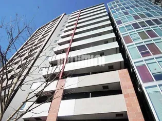 エステムプラザ市谷外濠公園【8階】の外観