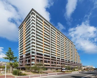 ロイヤルパークスER万代 Share万代【2階】の外観
