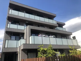 アムフルス参番館【4階】の外観