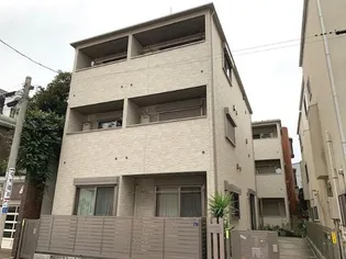 メゾン・ド・クララ【3階】の外観