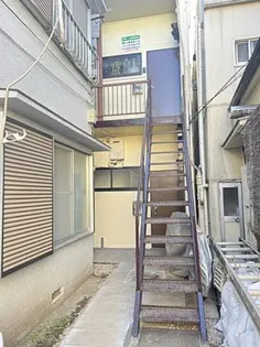 東京都中野区中央3【アパート】の外観