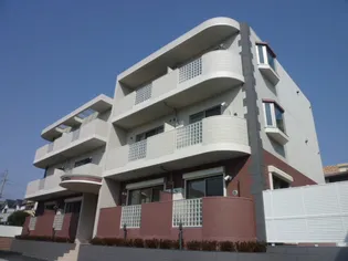 メゾン・プレジール【3階】の外観