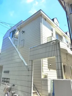 シャト- 一号館【2階】の外観