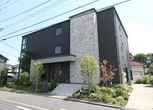埼玉県さいたま市緑区大字三室【マンション】の外観