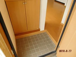 メゾン春風B【2階】の玄関