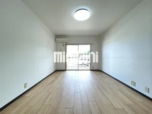 Classicalコモ【1階】の居間