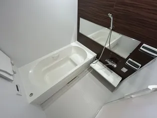 グランソレイユ【1階】の風呂